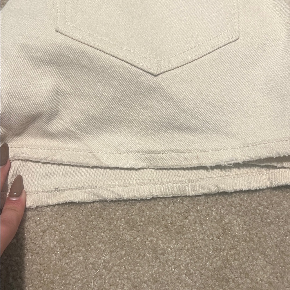 Abercrombie and Fitch High Rise Mom Short - Picture 5 of 7
